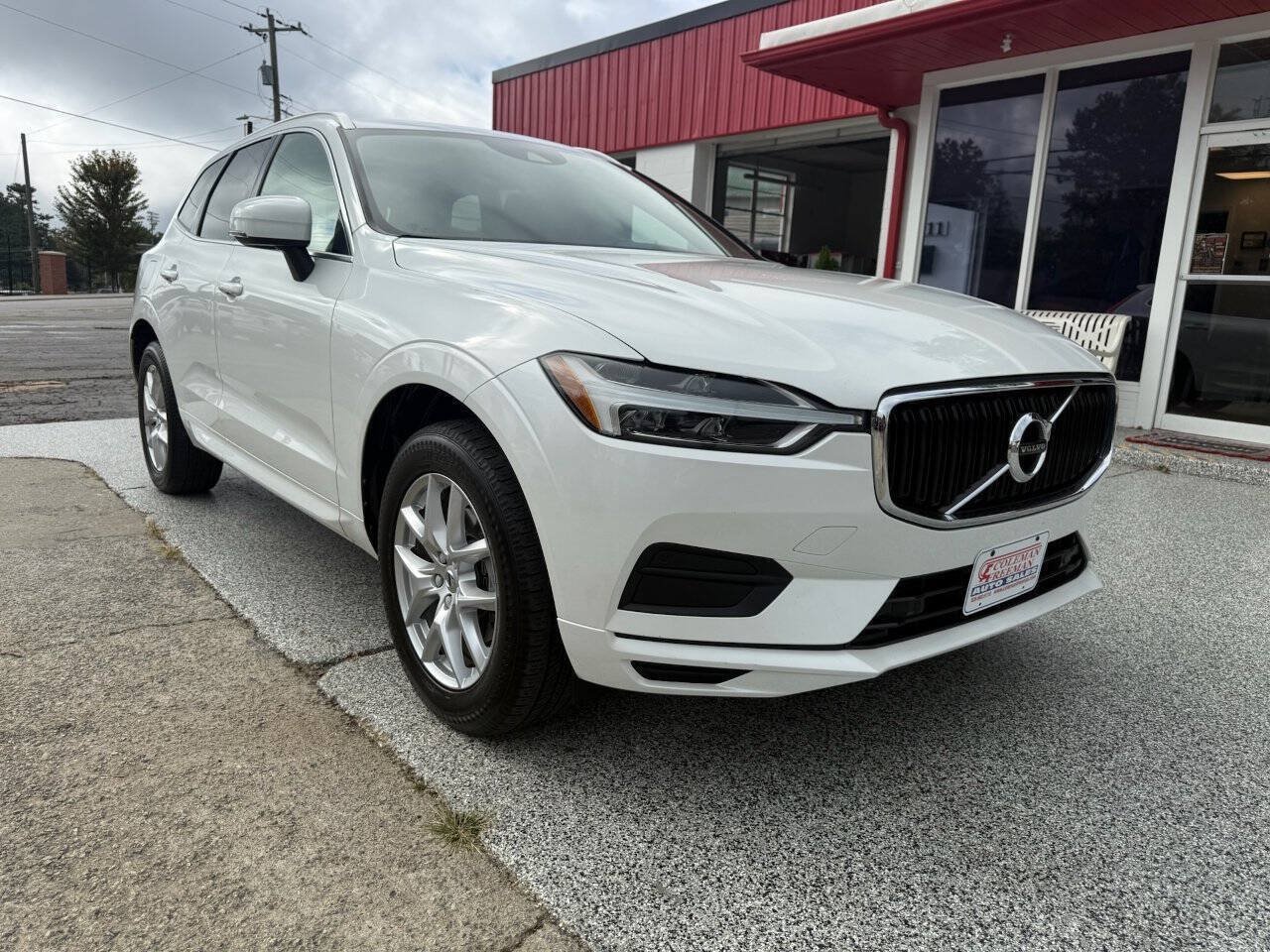 Used 2020 Volvo XC60 T5 Momentum w/ Protection Package Premier AWD/4WD image 10