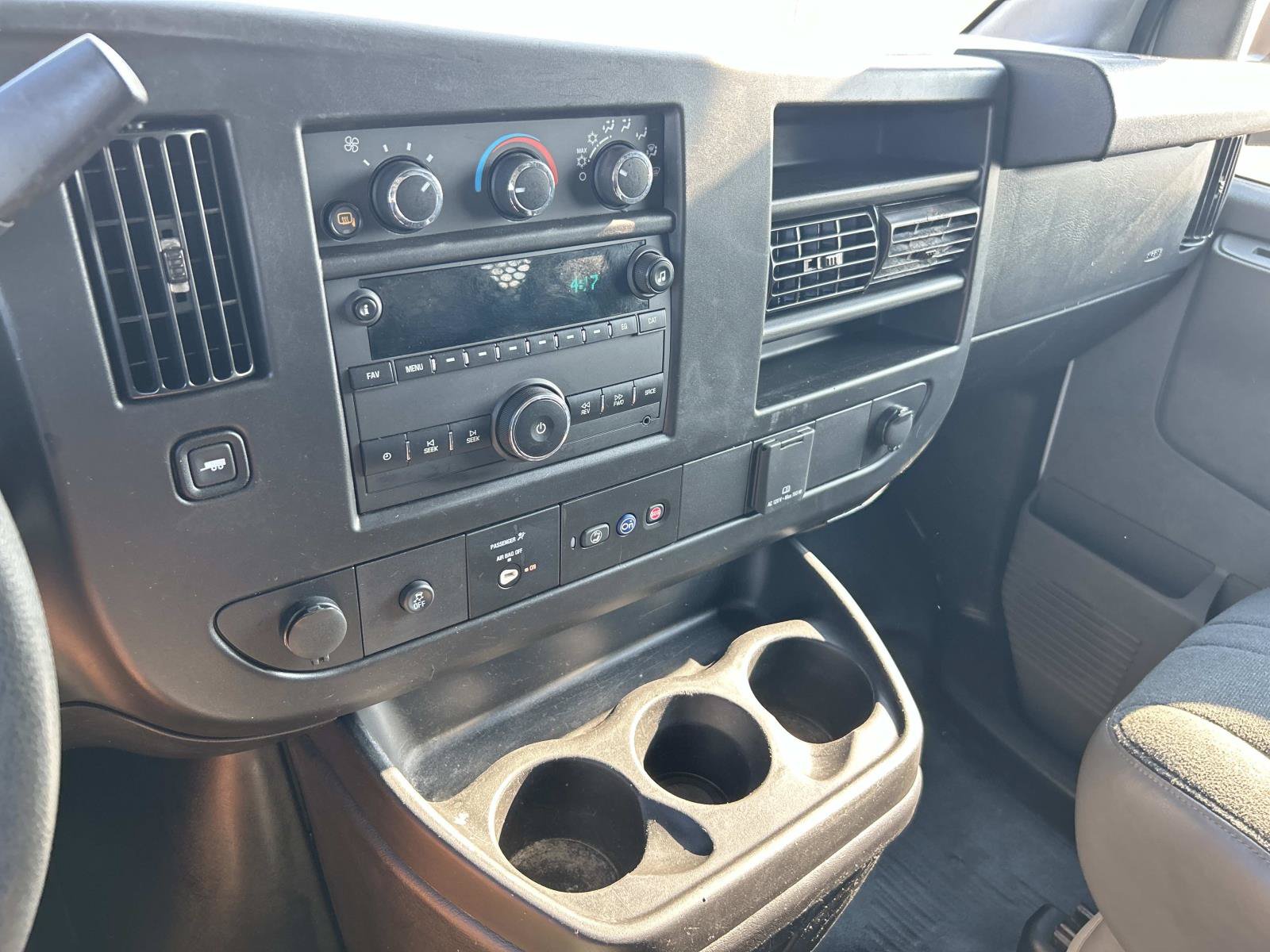 Used 2021 Chevrolet Express 2500 w/ Driver Convenience Package RWD image 28