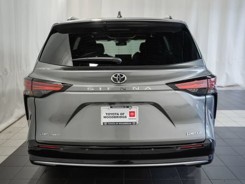New 2026 Toyota Sienna Limited AWD/4WD image 5