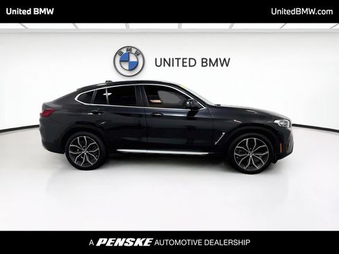 Used 2022 BMW X4 xDrive30i w/ Premium Package 2 AWD/4WD image 4