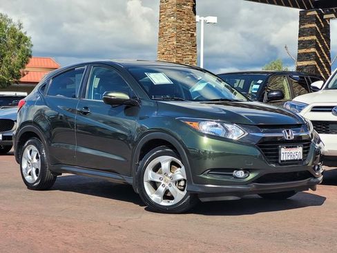 Used 2016 Honda HR-V EX image 2