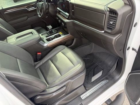 Used 2022 Chevrolet Silverado 1500 RST w/ Redline Edition image 43