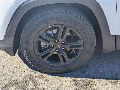 Used 2023 GMC Terrain AT4 image 13