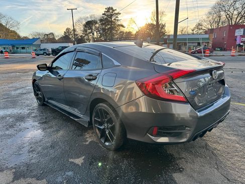 Used 2018 Honda Civic EX image 7