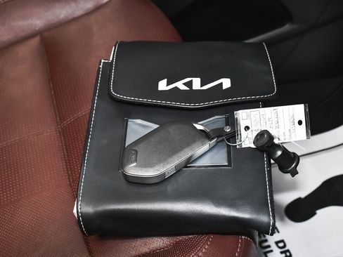 Used 2024 Kia Telluride SX image 71