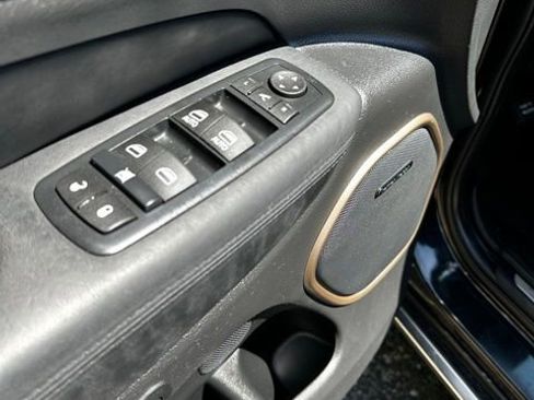 Used 2016 Jeep Grand Cherokee Summit w/ Platinum Series Group AWD/4WD image 11