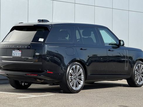 Used 2023 Land Rover Range Rover Long Wheelbase SE AWD/4WD image 5
