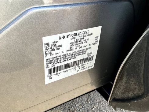 Used 2024 Ford Edge SEL AWD/4WD image 20