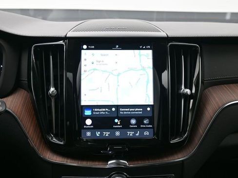 Used 2023 Volvo XC60 B6 Ultimate w/ Protection Package Premier image 13