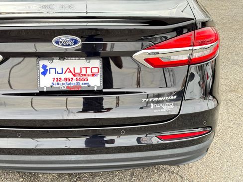 Used 2019 Ford Fusion Energi Titanium image 90
