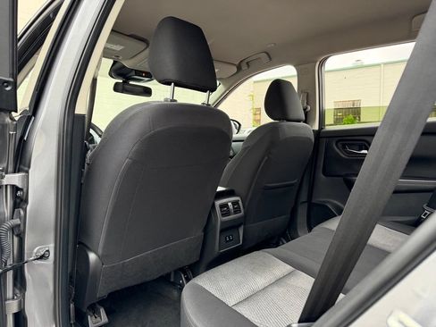 Used 2024 Nissan Rogue SV AWD/4WD image 18