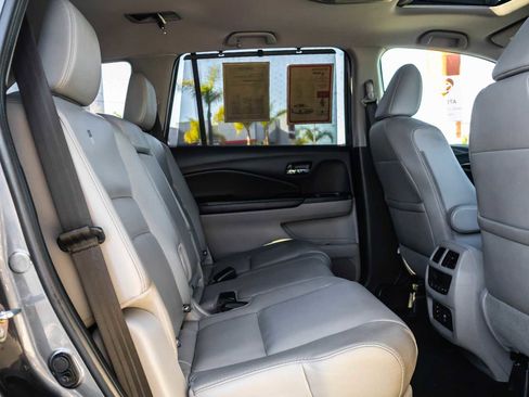 Used 2017 Honda Pilot Touring image 20