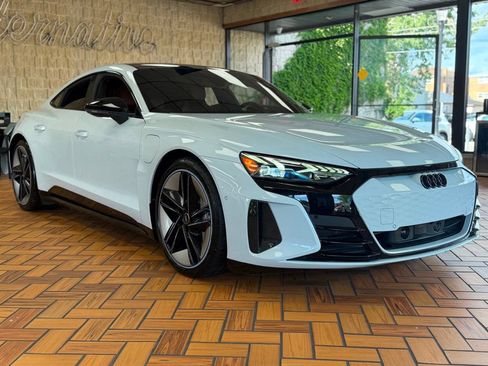 Used 2024 Audi RS e-tron GT w/ Ceramic Brake Package AWD/4WD image 12