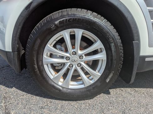 Used 2010 INFINITI FX35 AWD w/ Navigation Pkg image 46