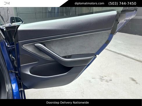 Used 2018 Tesla Model 3 Long Range image 33