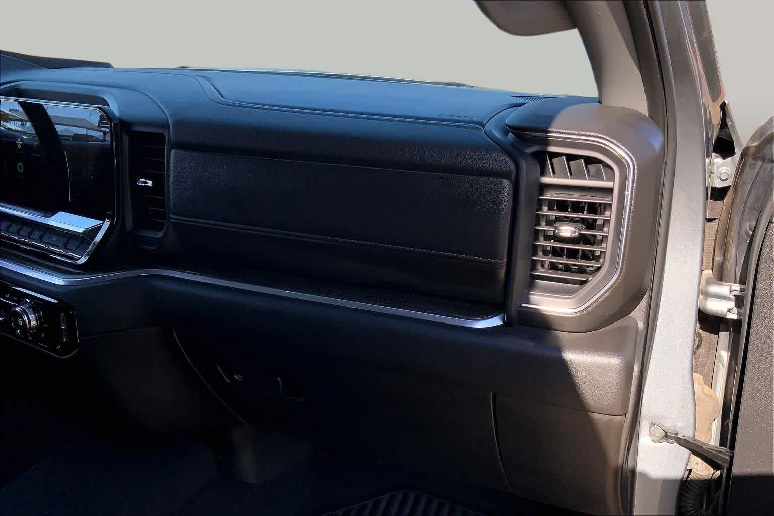 Certified 2025 GMC Sierra 1500 Elevation AWD/4WD image 18