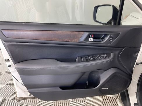 Used 2015 Subaru Outback 2.5i Limited AWD/4WD image 10