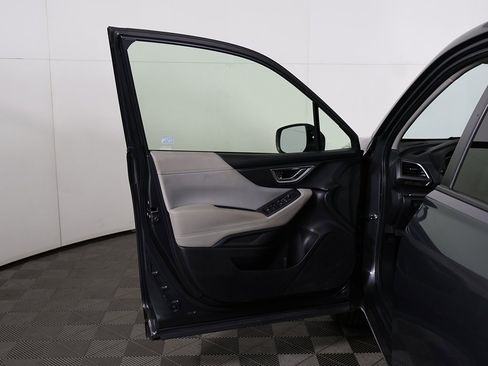 Used 2023 Subaru Forester Premium image 19