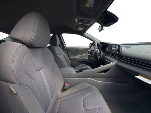 New 2026 Hyundai Elantra SE FWD image 15