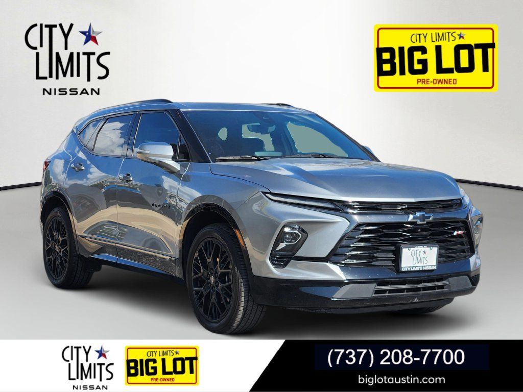 Used 2023 Chevrolet Blazer RS w/ Driver Confidence II Package FWD image 1
