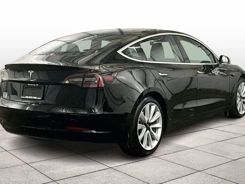 Used 2020 Tesla Model 3 Standard Range Plus image 11
