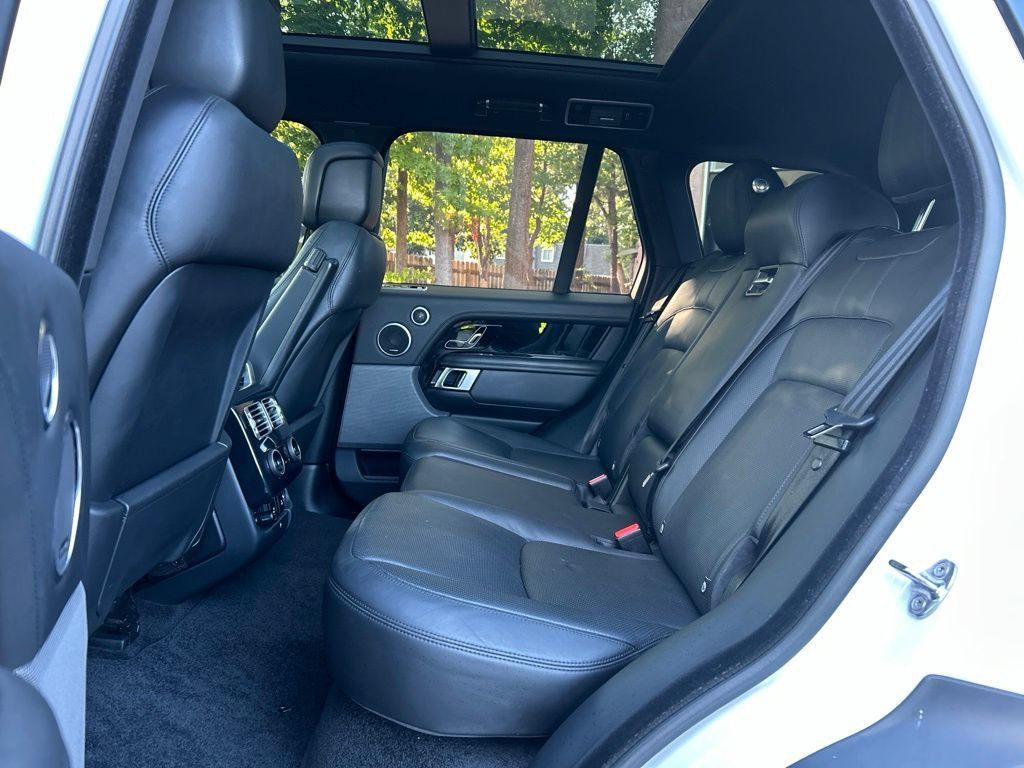 Used 2019 Land Rover Range Rover Supercharged AWD/4WD image 21