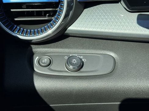 New 2026 Chevrolet Trax LT w/ Driver Confidence Package image 17