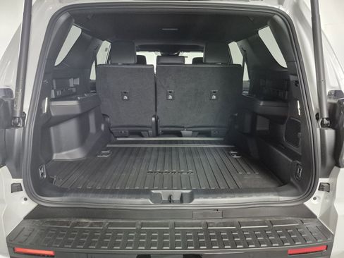 New 2026 Toyota 4Runner 4WD image 13