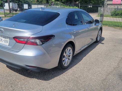 Used 2023 Toyota Camry LE FWD image 9