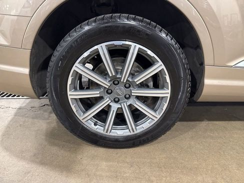Used 2019 Audi Q7 3.0T Premium Plus image 9