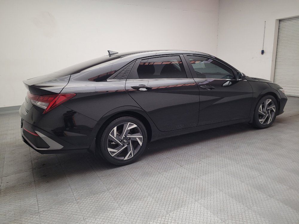 Used 2025 Hyundai Elantra SEL FWD image 10
