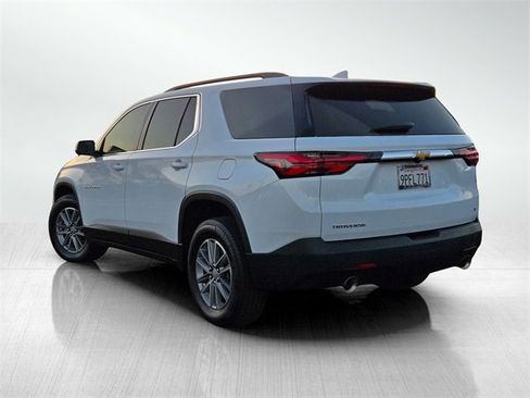 Used 2023 Chevrolet Traverse LT image 6