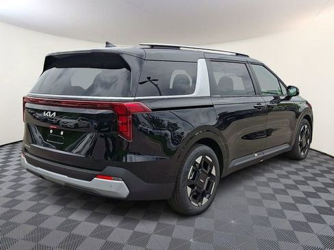 New 2026 Kia Carnival EX FWD image 6