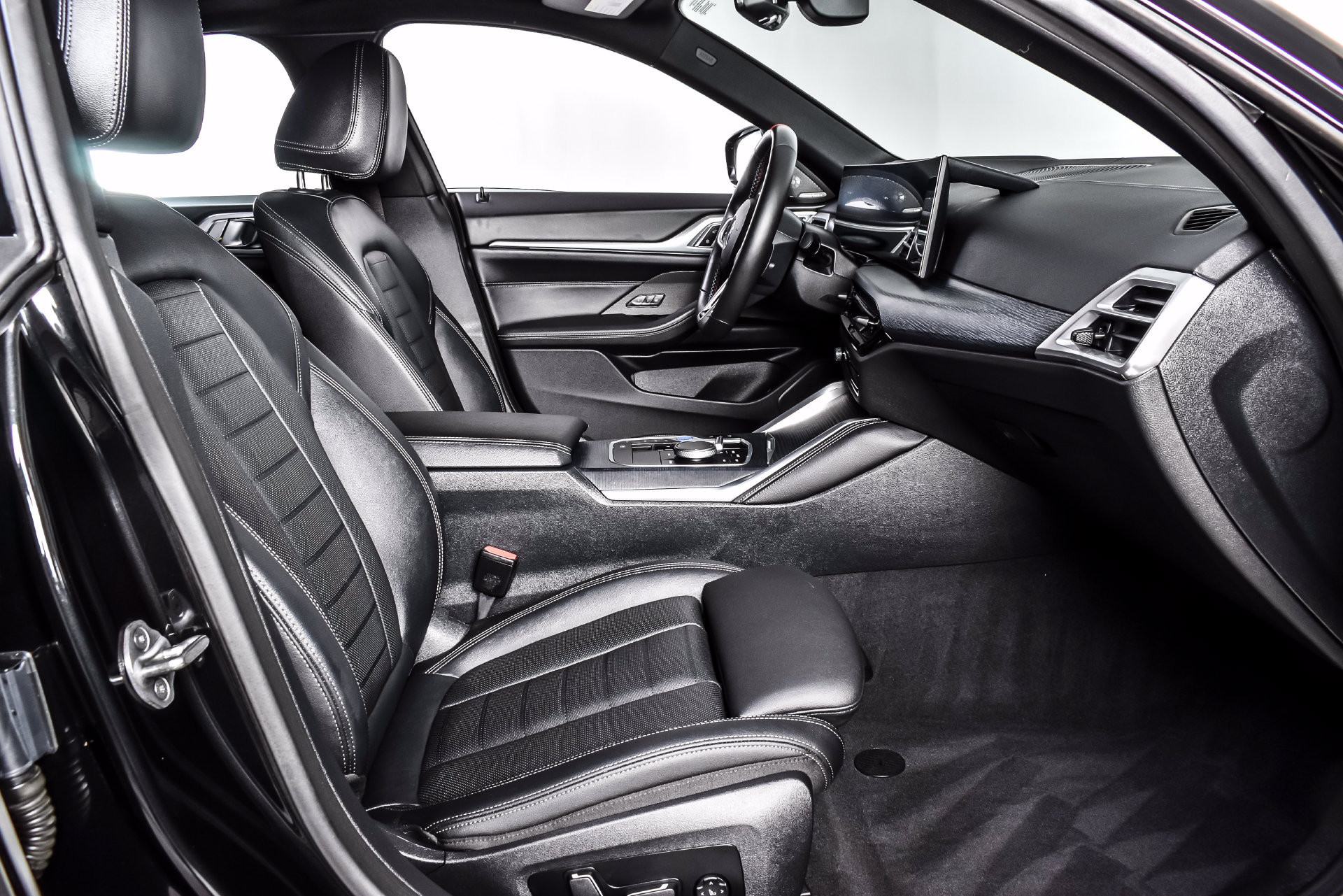 Used 2025 BMW i4 M50 w/ Premium Package AWD/4WD image 23