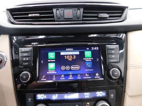 Used 2019 Nissan Rogue SL w/ Premium Package image 33