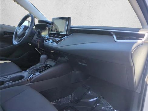 Certified 2025 Toyota Corolla LE image 25