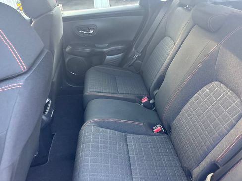 Used 2025 Honda HR-V Sport image 14
