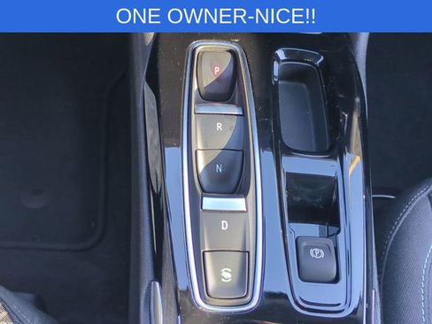 Used 2023 Chevrolet Bolt EUV LT image 19