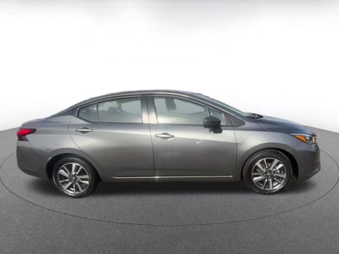 Used 2025 Nissan Versa SV image 16