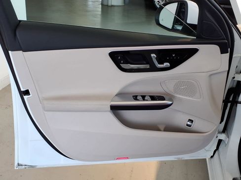 Used 2022 Mercedes-Benz C 300 4MATIC Sedan image 10