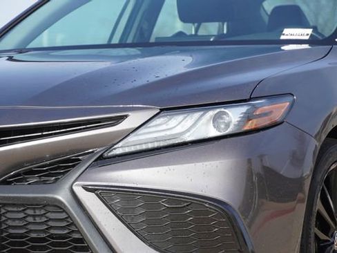 Used 2023 Toyota Camry XSE image 4