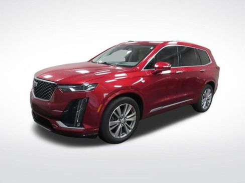 Certified 2023 Cadillac XT6 Premium Luxury w/ Technology Package FWD image 32