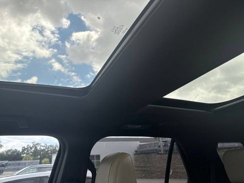 Used 2018 Ford Explorer Limited FWD image 9