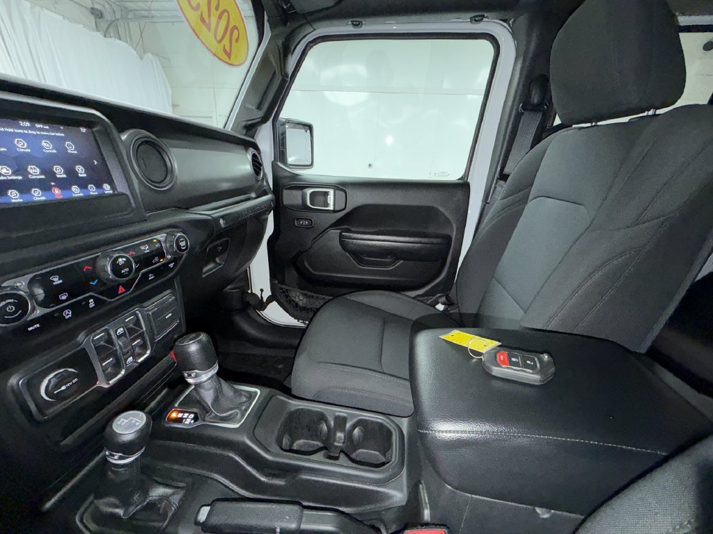 Used 2023 Jeep Wrangler Unlimited Sport AWD/4WD image 7