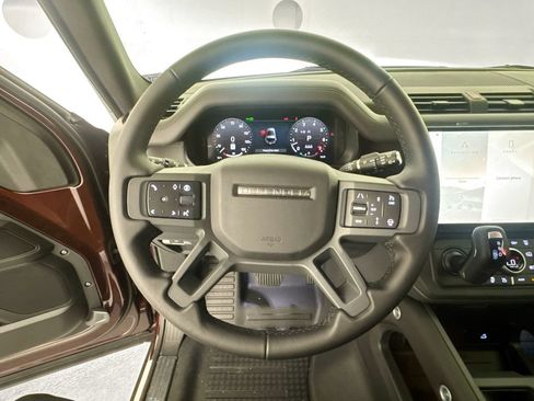 New 2026 Land Rover Defender 90 X-Dynamic SE AWD/4WD image 11