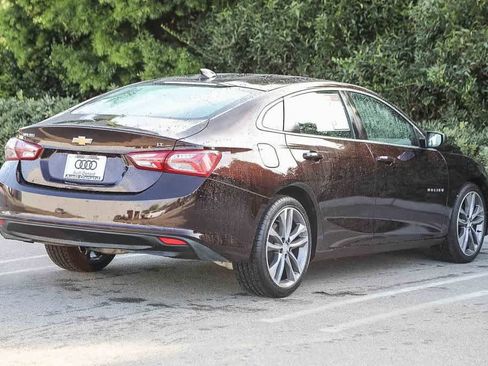 Used 2021 Chevrolet Malibu LT image 4