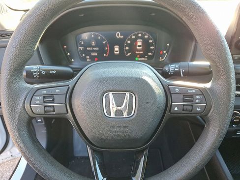 Certified 2023 Honda Accord EX image 25