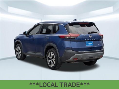 Used 2023 Nissan Rogue SV FWD image 3