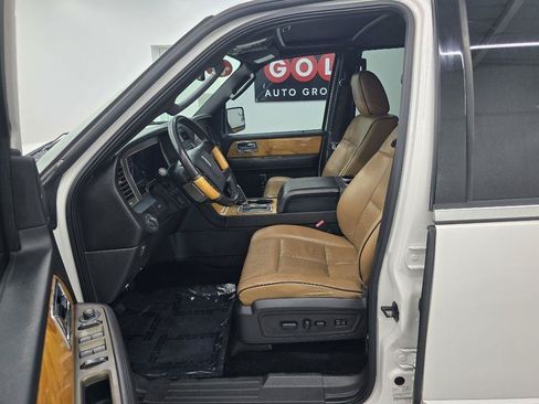 Used 2014 Lincoln Navigator 2WD w/ Equipment Group 101A image 9