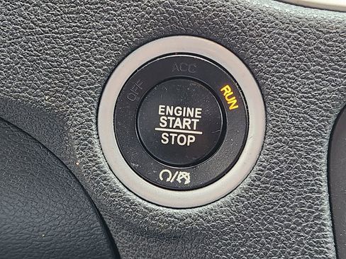 Used 2022 Dodge Charger SXT RWD image 21